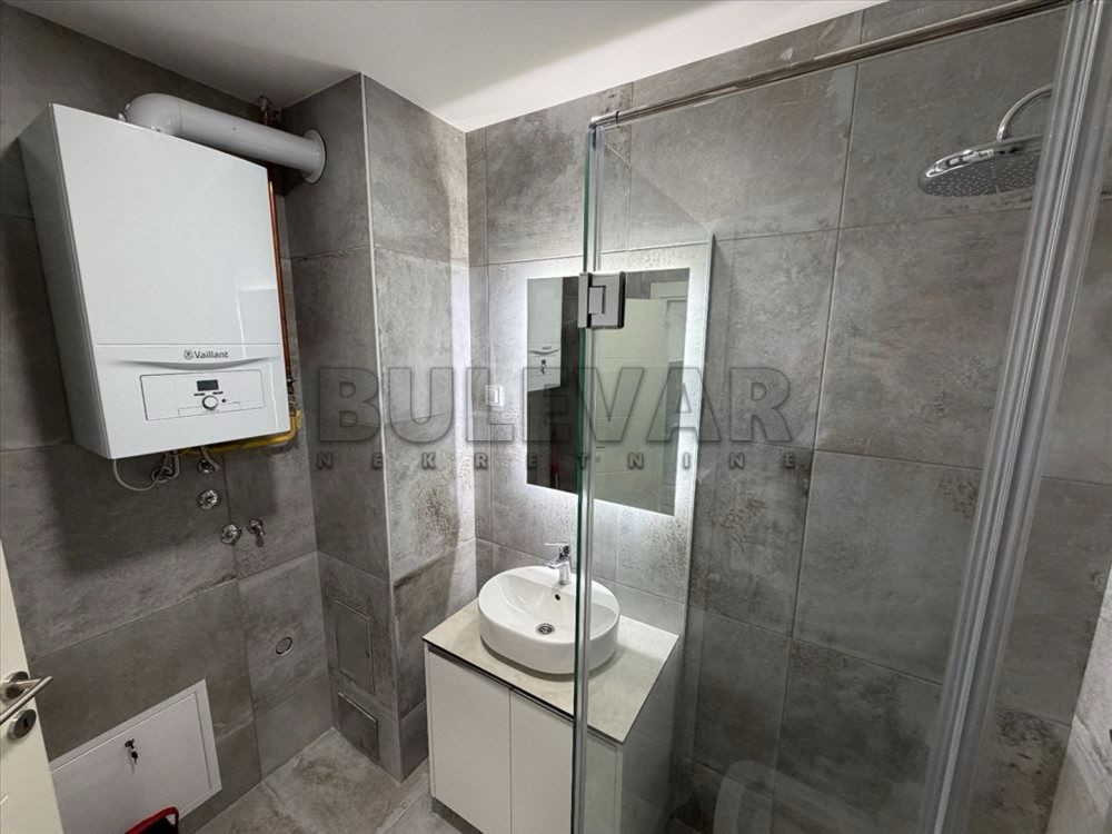 Nov dvosoban lux stan površine 74 m² - Penthaus u Matis New Point kompleksu, Bubanj, Kragujevac