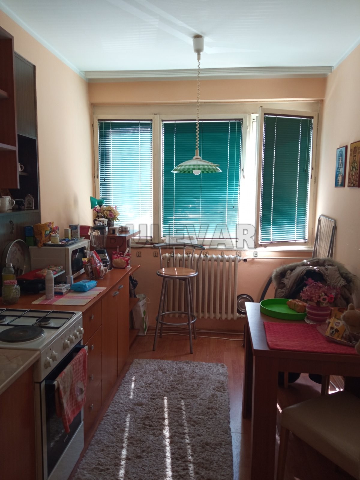 Stan u Kragujevcu, naselje gornja Erdoglija - površina 51м2 plus terasa