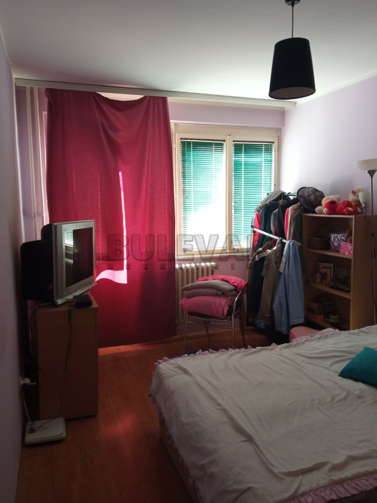 Stan u Kragujevcu, naselje gornja Erdoglija - površina 51м2 plus terasa