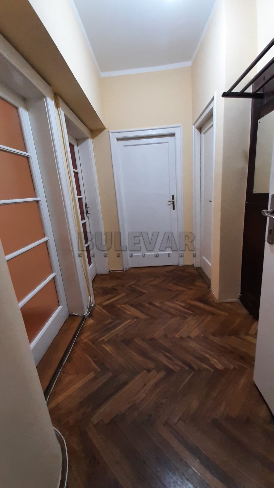 Na prodaju stan, centar 58.3 m2