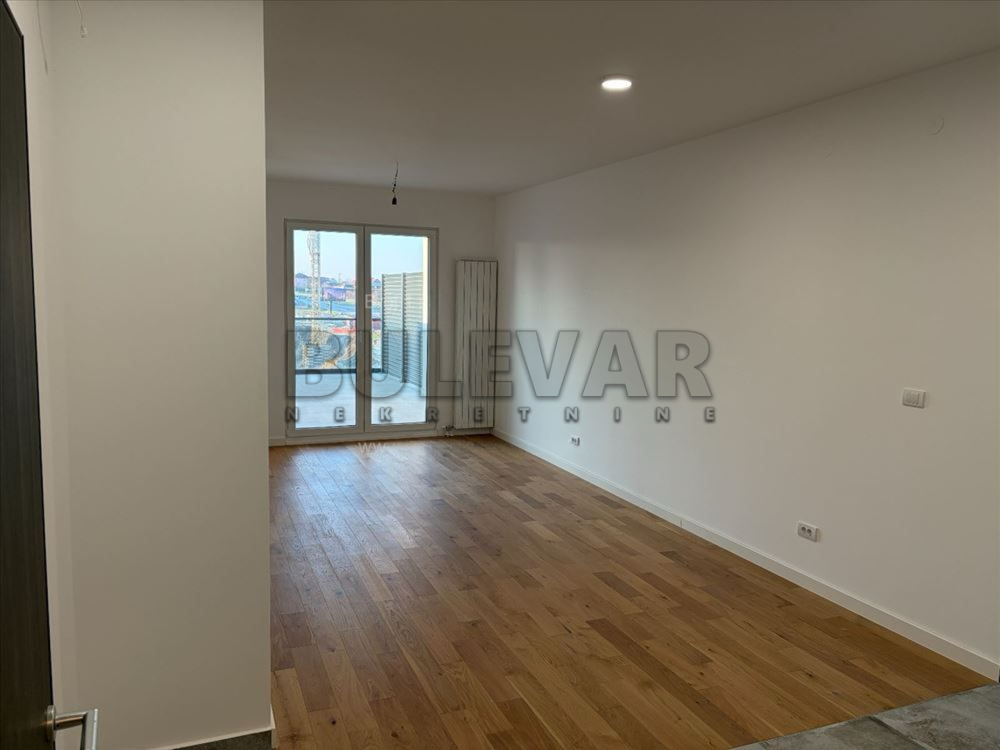 Nov dvosoban lux stan površine 74 m² - Penthaus u Matis New Point kompleksu, Bubanj, Kragujevac