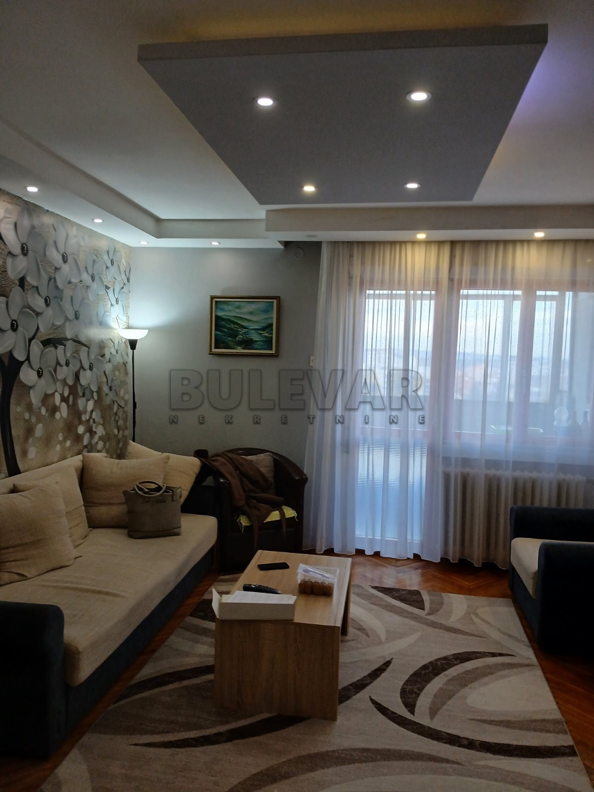 Četvorosoban stan u soliteru na Maloj Vagi od 91 m² - Mala Vaga - 91.00m² - 140.000€