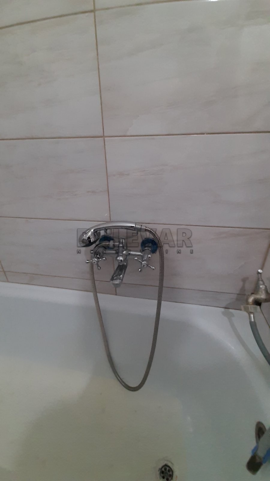 Na prodaju stan, centar 58.3 m2