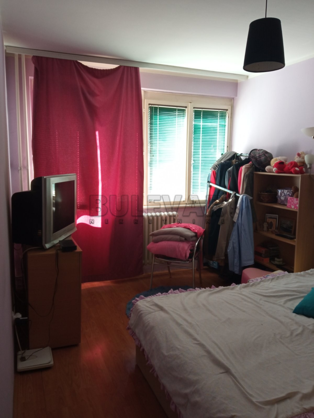 Stan u Kragujevcu, naselje gornja Erdoglija - površina 51м2 plus terasa