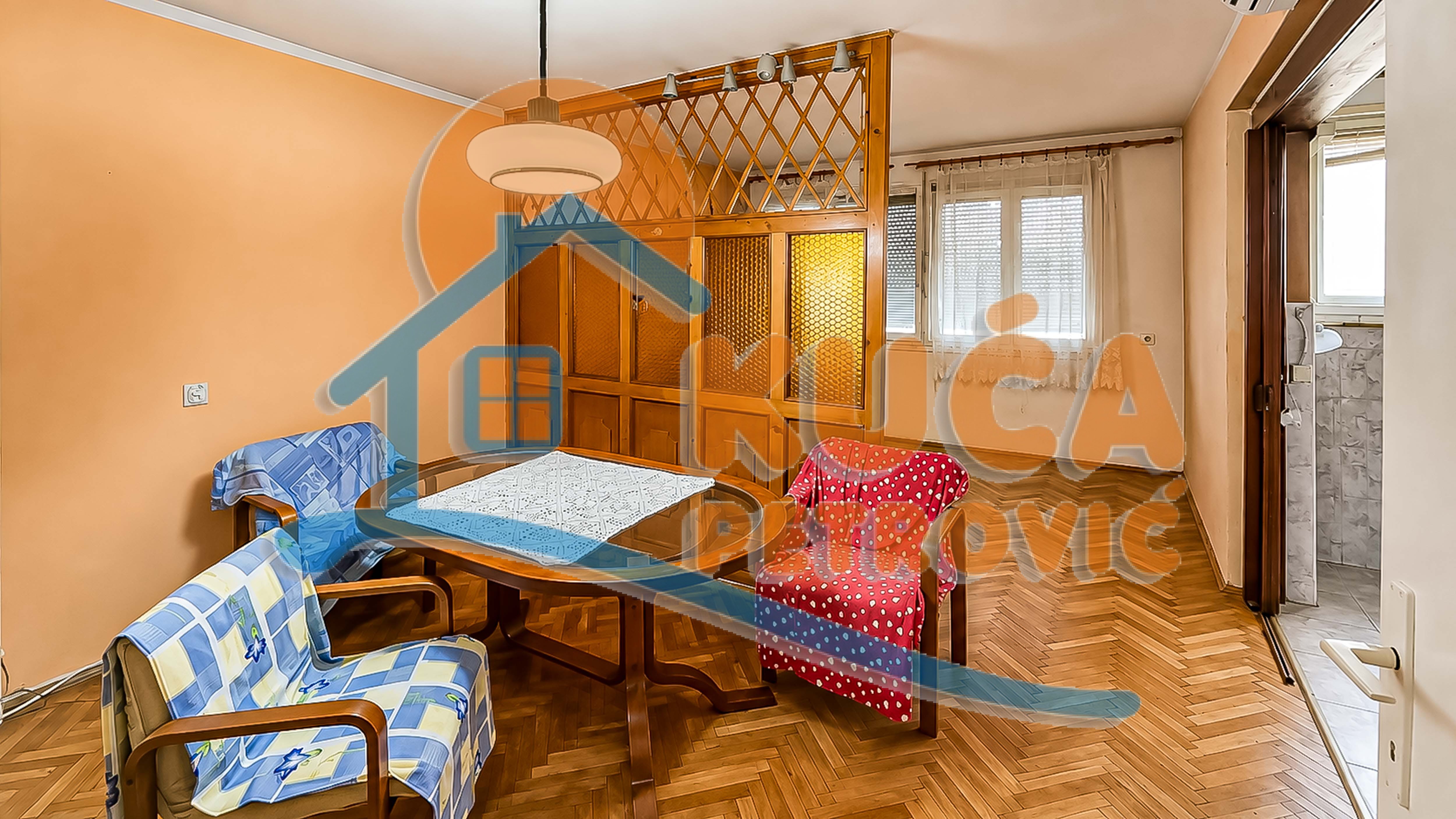 Komforan trosoban stan u samom centru Niša, 69m2 - Centar - 69.00m² - 178.000€