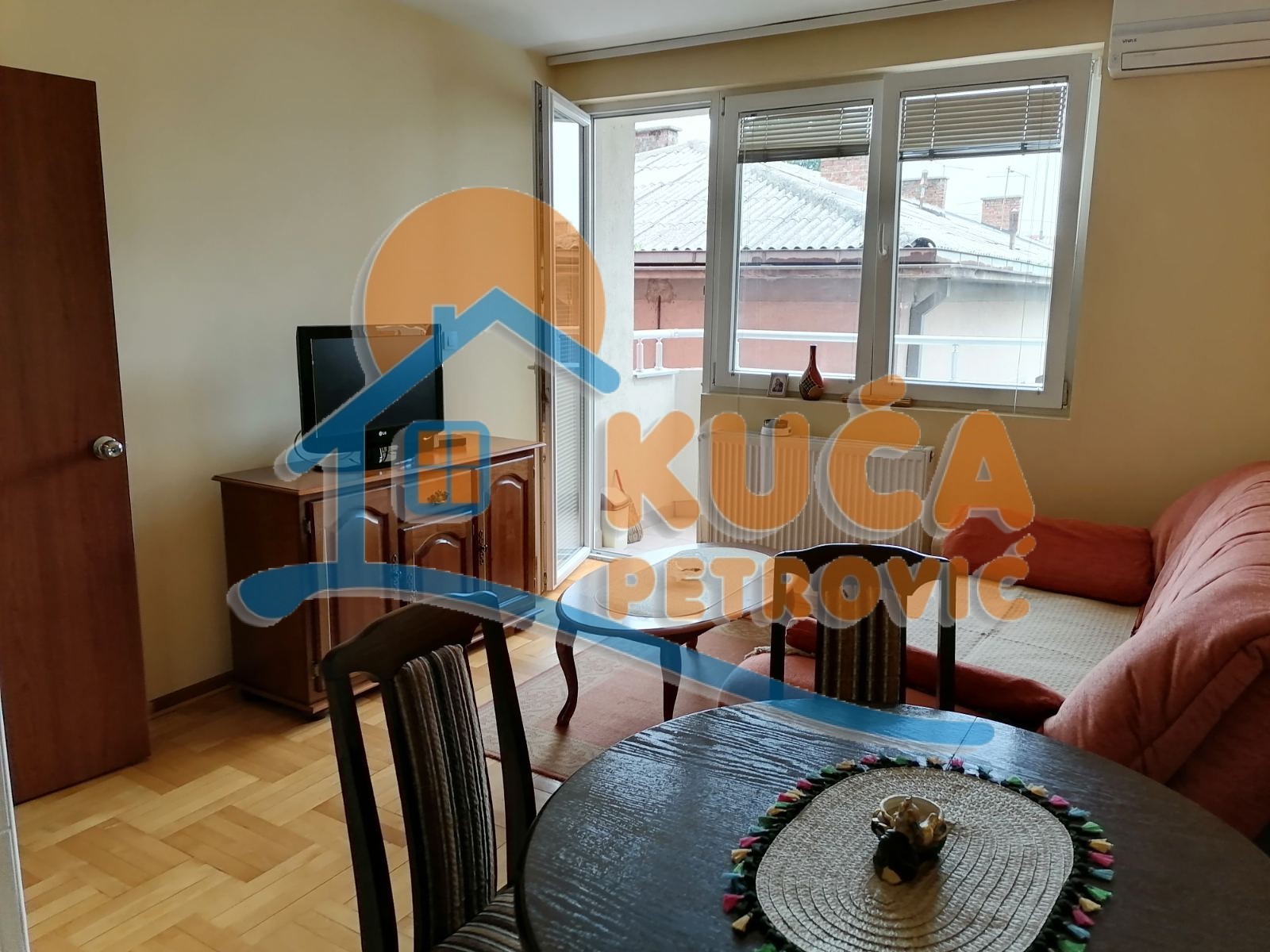Izdaje se stan kod Čaira - Čair - 43.00m² - 400€
