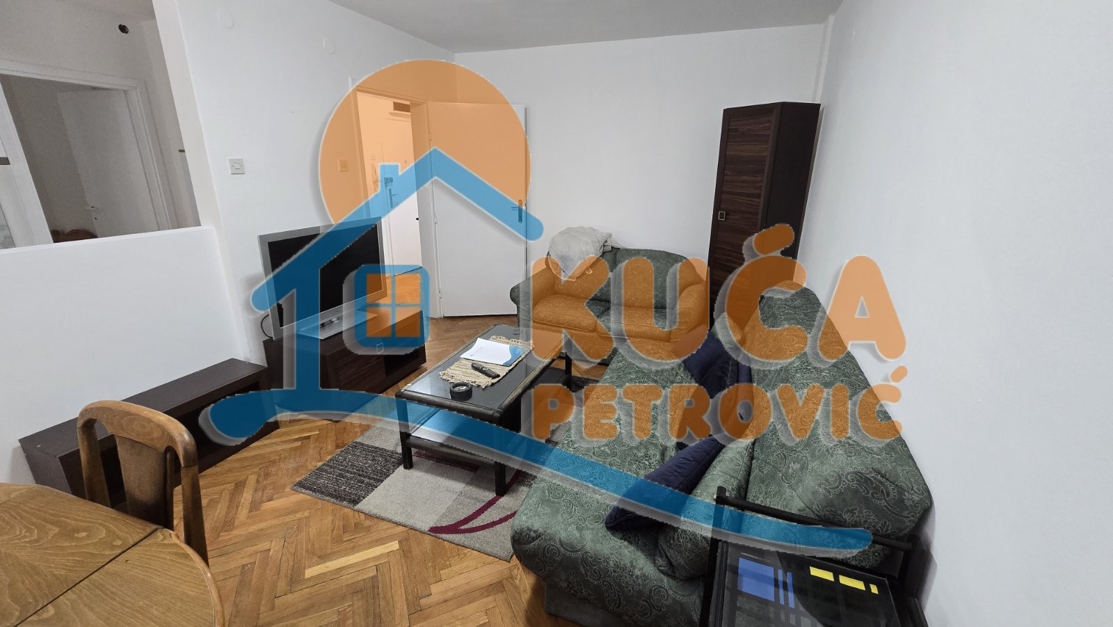 Izdaje se dvoiposoban stan u blizini Pravnog Fakulteta! - Pravni fakultet - 60.00m² - 350€
