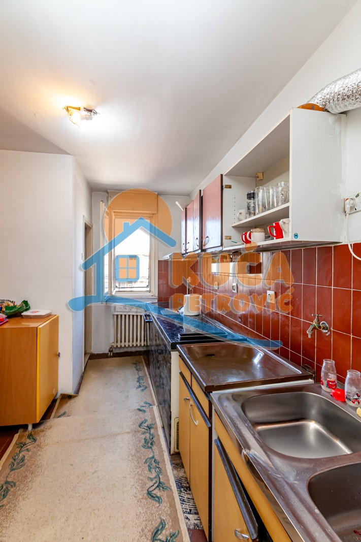 Višesoban stan Centar 110m², 4 sprat — slika 4