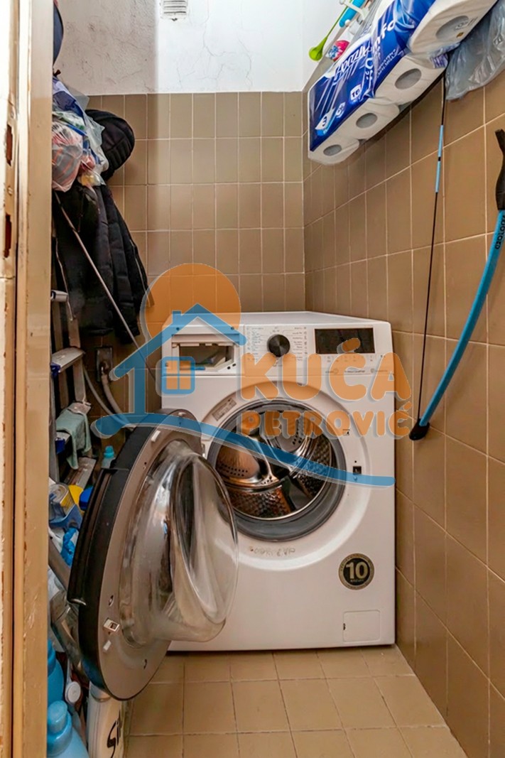 Višesoban stan Centar 110m², 4 sprat — slika 14