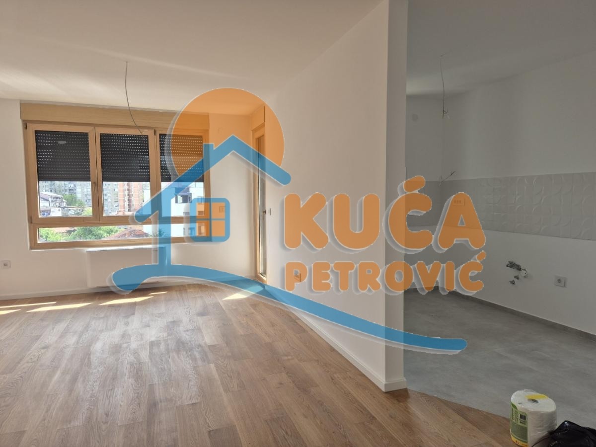 Višesoban stan Centar 238m², 5 sprat — slika 2