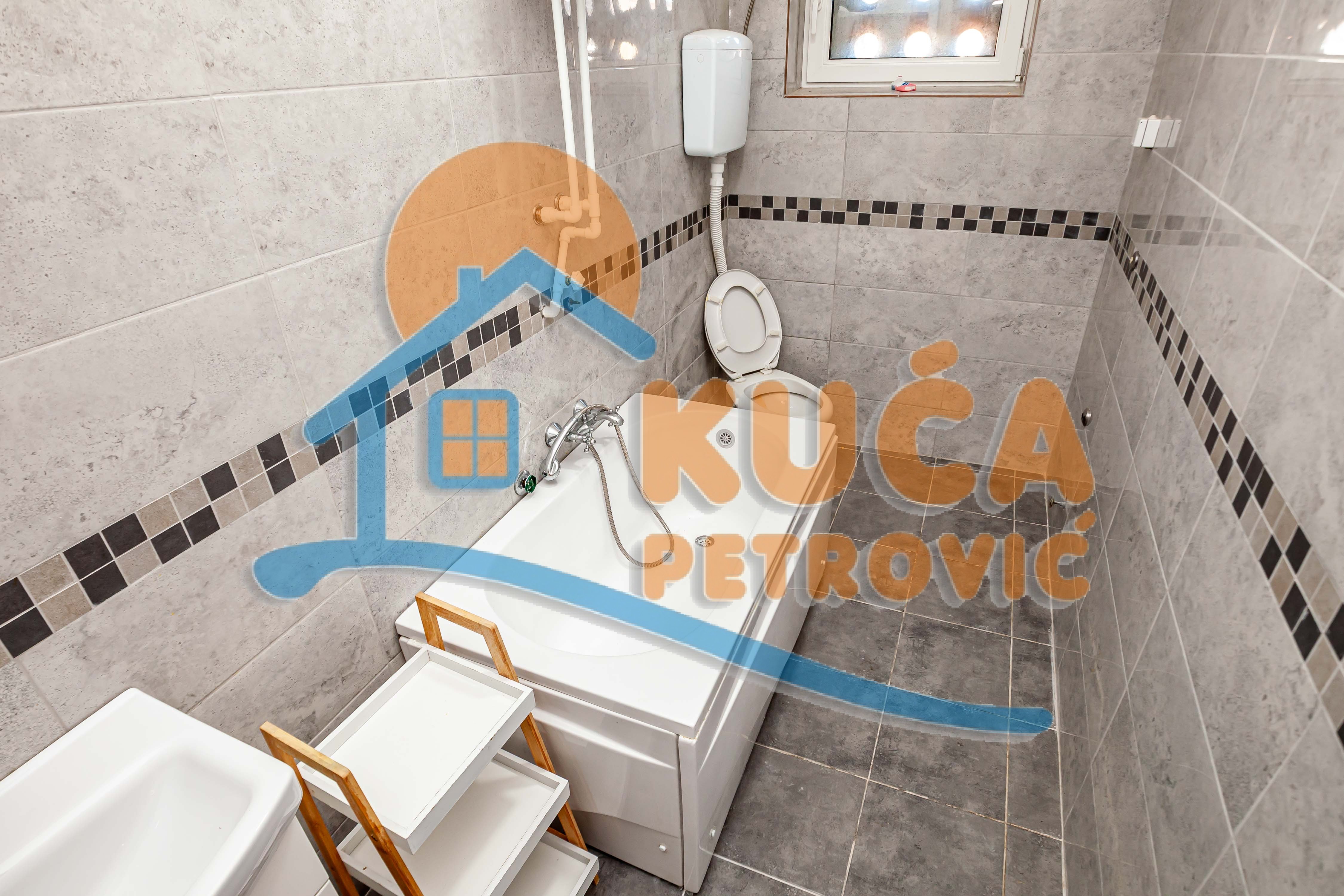 Stan Centar 65m², 3 sprat — slika 12