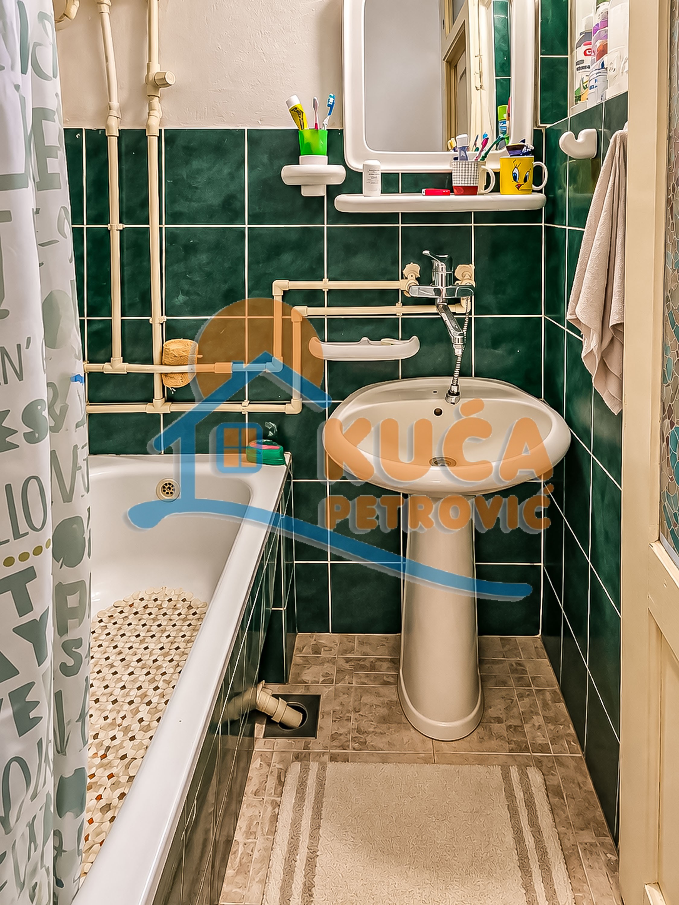 Trosoban stan Železnička stanica 54m², 0 sprat — slika 12