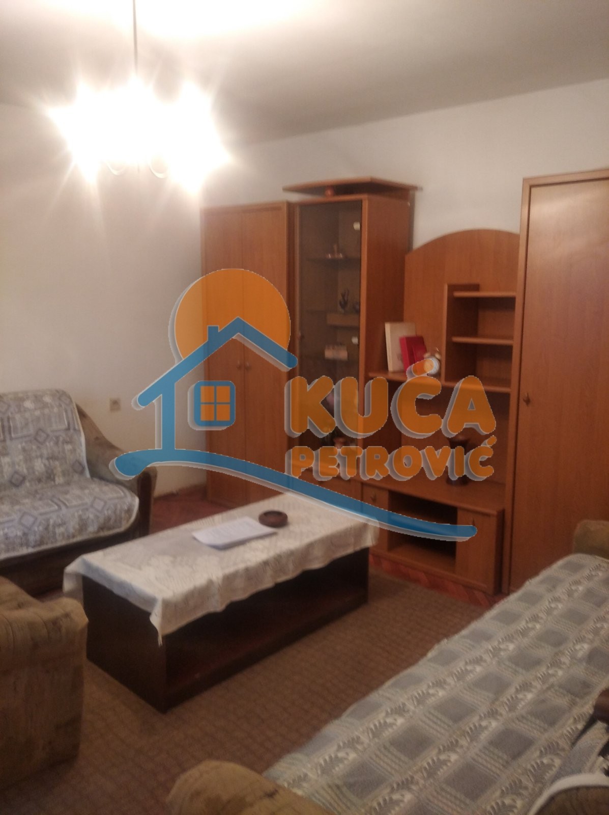 Izdaje se dvosoban stan kod Apelacionog suda, 71m2! - Palilula - 71.00m² - 250€
