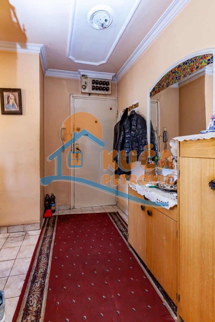 Dvoiposoban stan Centar 59m², 12 sprat — slika 11