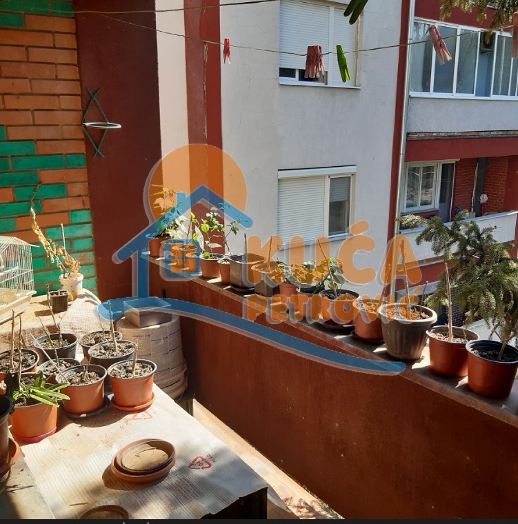 Dvoiposoban stan Bubanj 63m², 3 sprat — slika 9