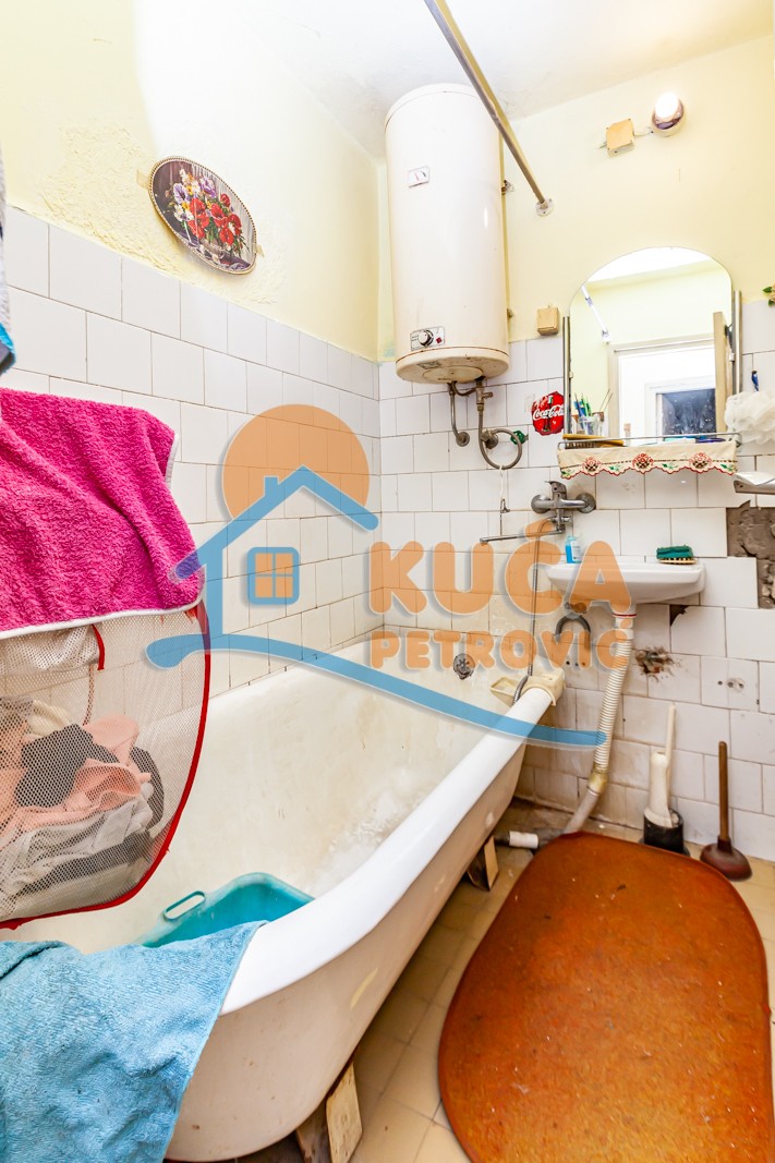 Dvoiposoban stan Centar 59m², 12 sprat — slika 13