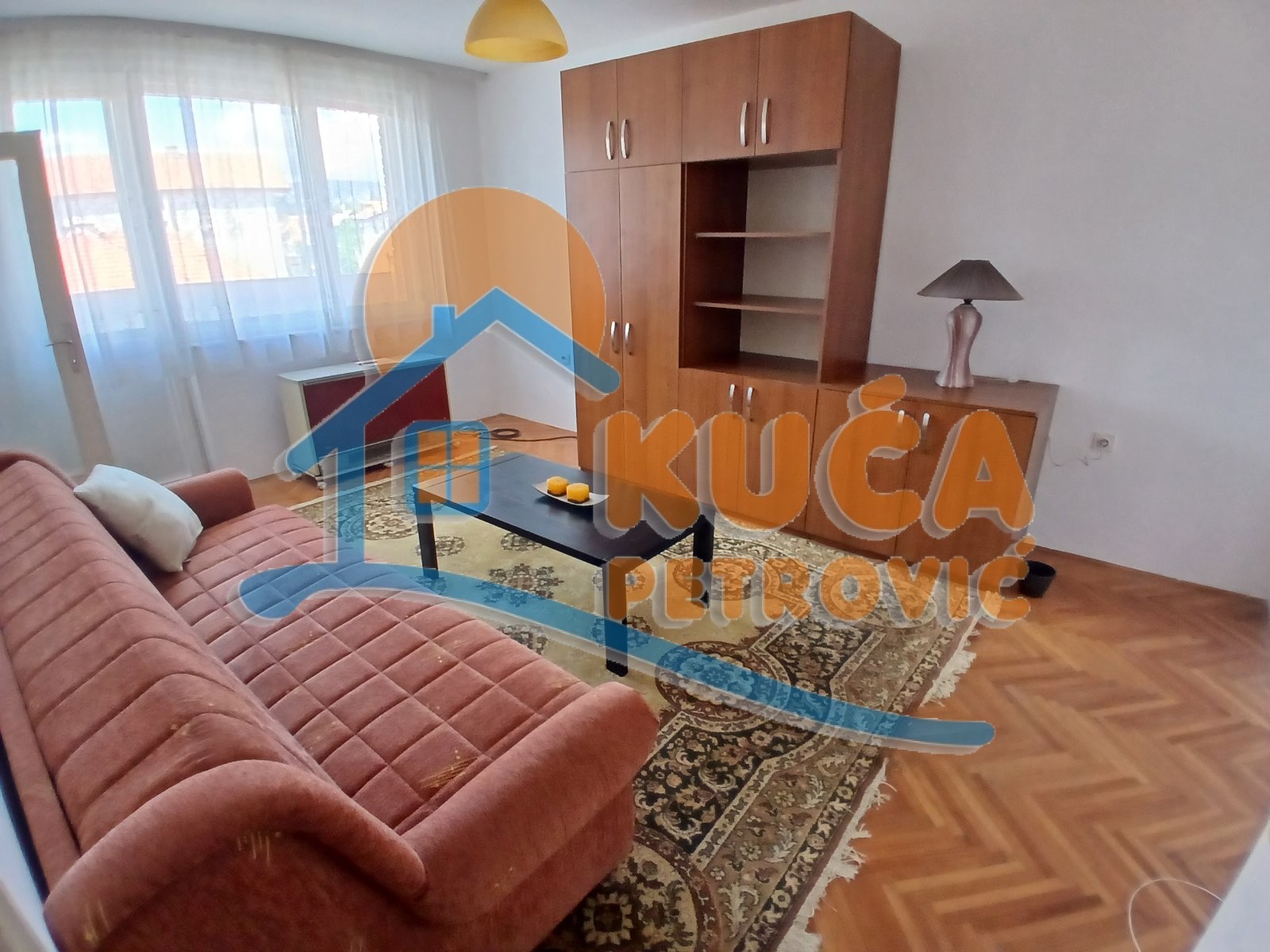 Izdaje se jednosoban namešten stan u Durlanu preko puta Slatke kuće, 41m2, grejanje na TA-peć - Durlan - 41.00m² - 220€