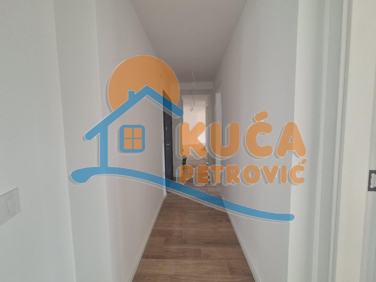 Višesoban stan Centar 238m², 5 sprat — slika 13