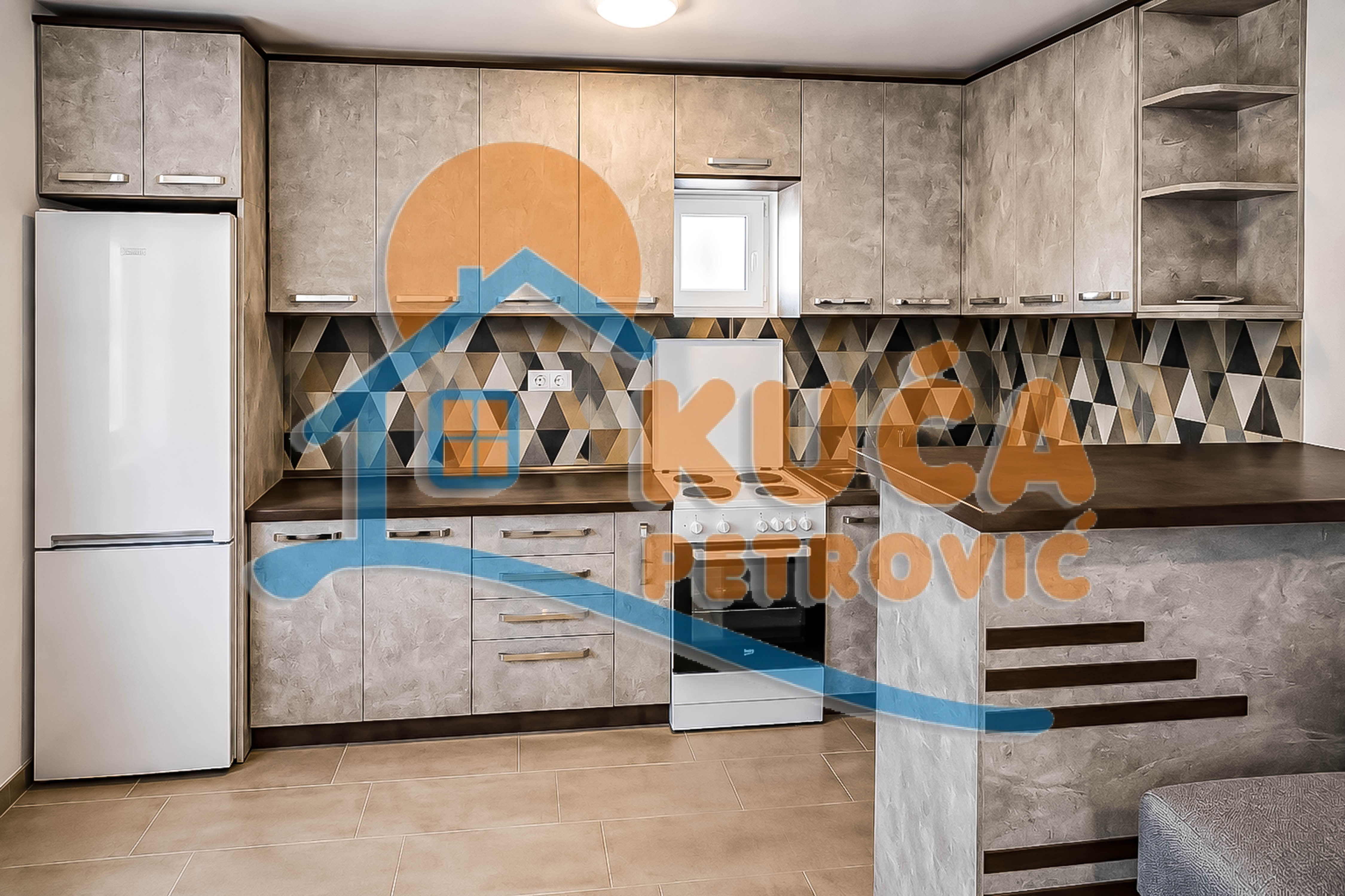 Dvoiposoban stan Bubanj 130m², 0 sprat — slika 4