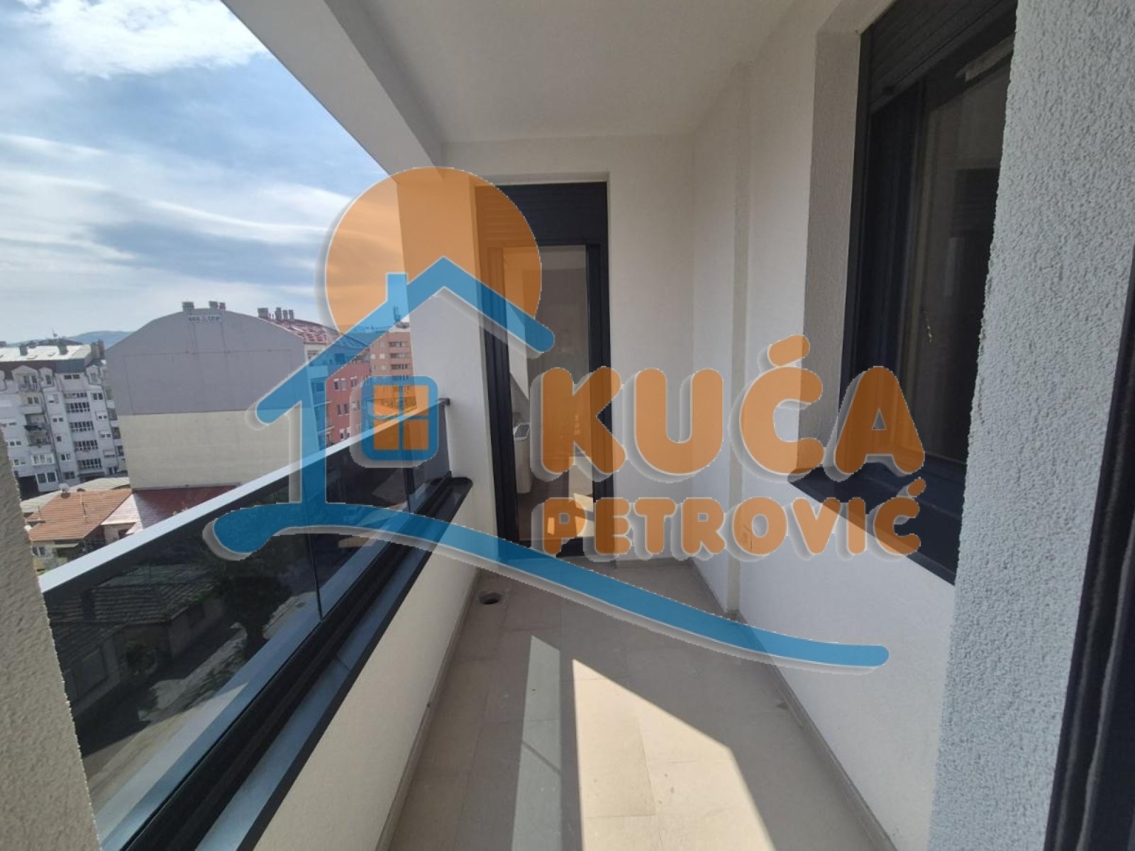 Višesoban stan Centar 238m², 5 sprat — slika 4
