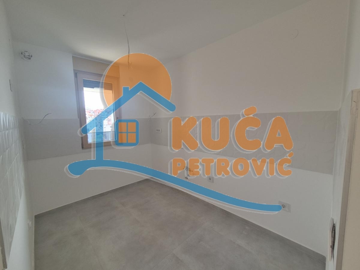 Višesoban stan Centar 238m², 5 sprat — slika 3