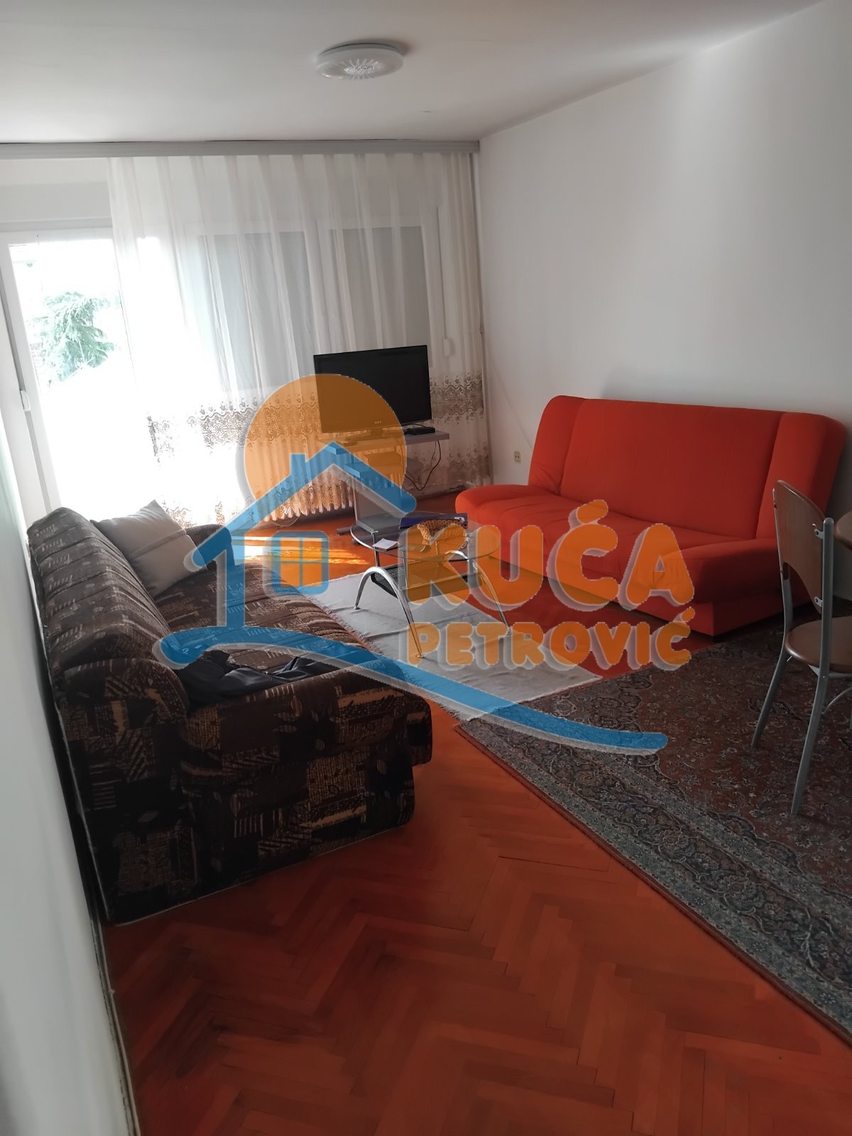 Izdaje se stan kod Gradske bolnice iznad Lipe! - Gradska bolnica - 65.00m² - 350€