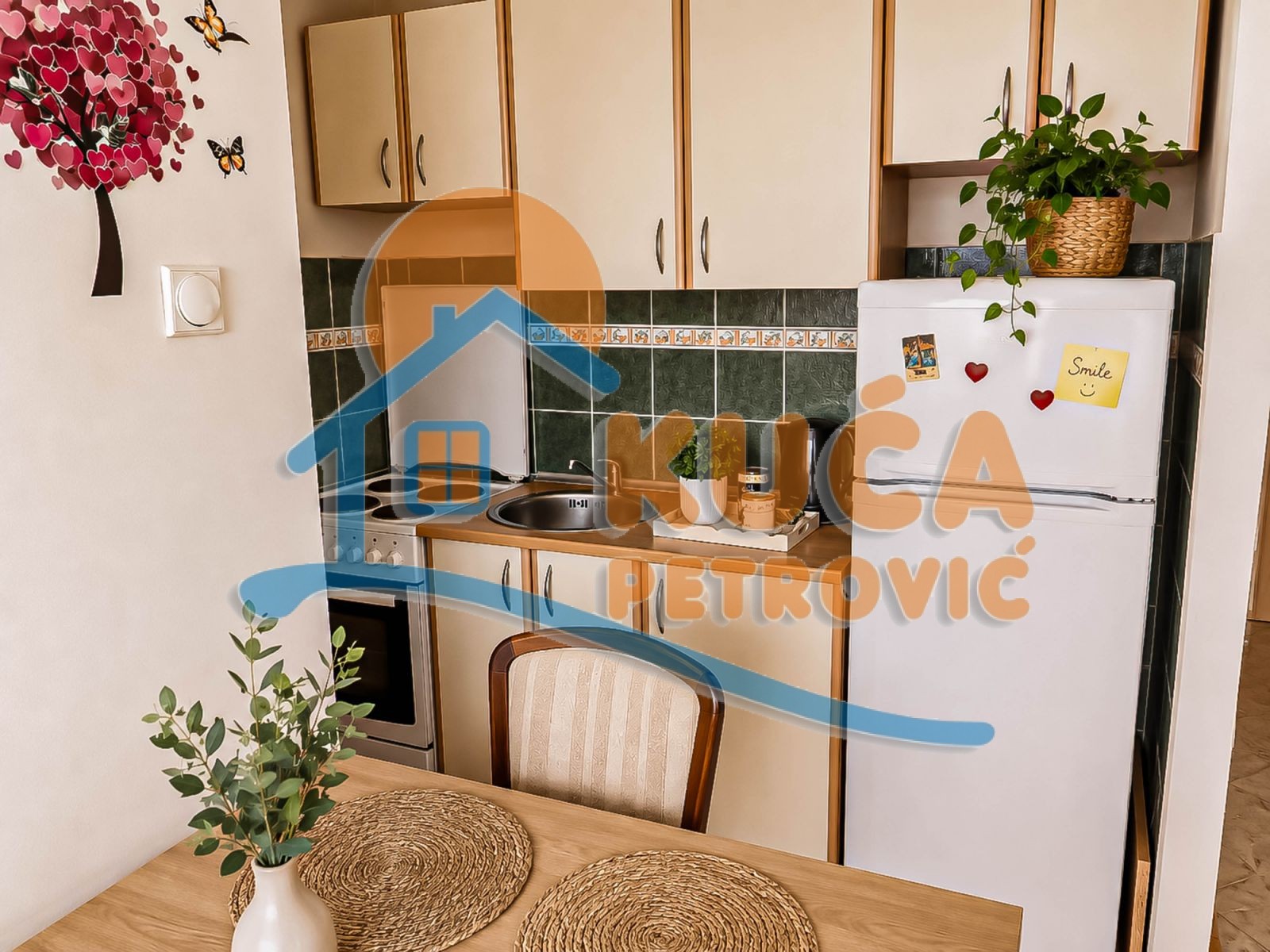 Izdaje se odlična garsonjera u Duvaništu, 26m2