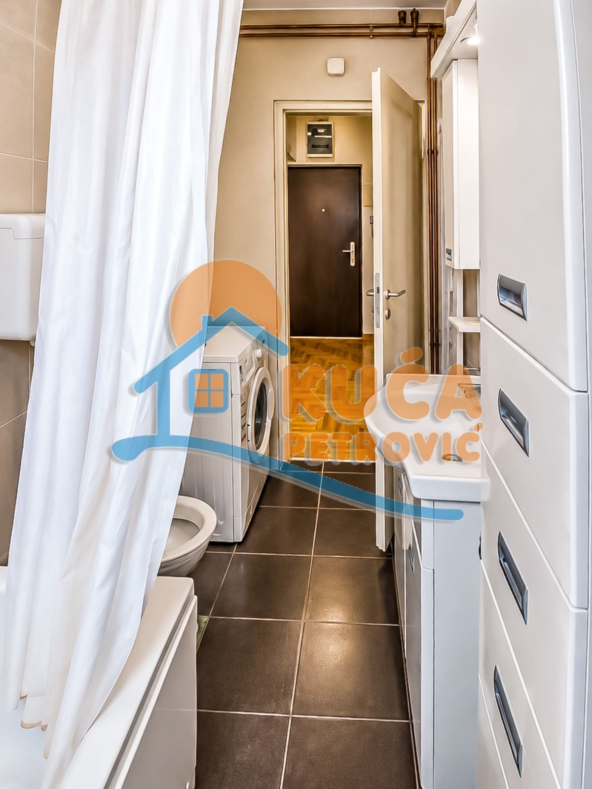 Dvoiposoban stan Pantelej(Niš) 58m², 3 sprat — slika 12