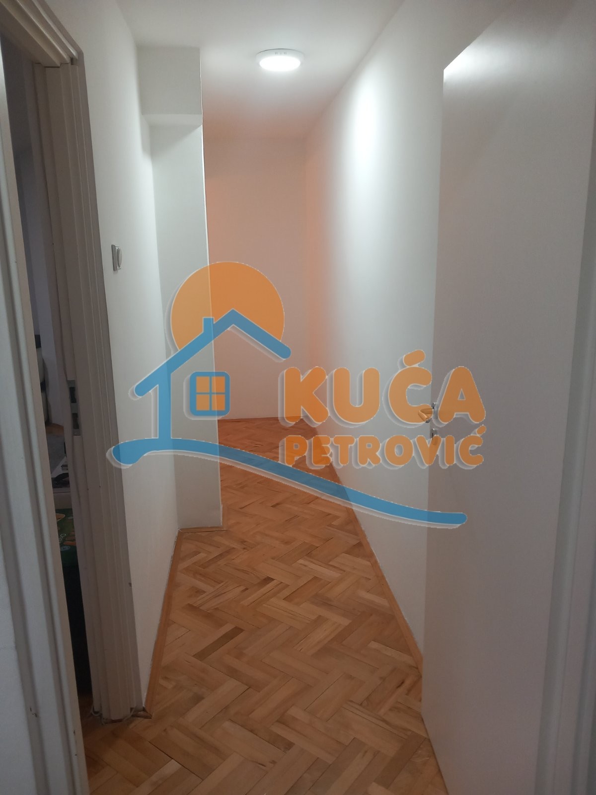 Jednoiposoban stan Pantelej(Niš) 56m², 5 sprat — slika 11
