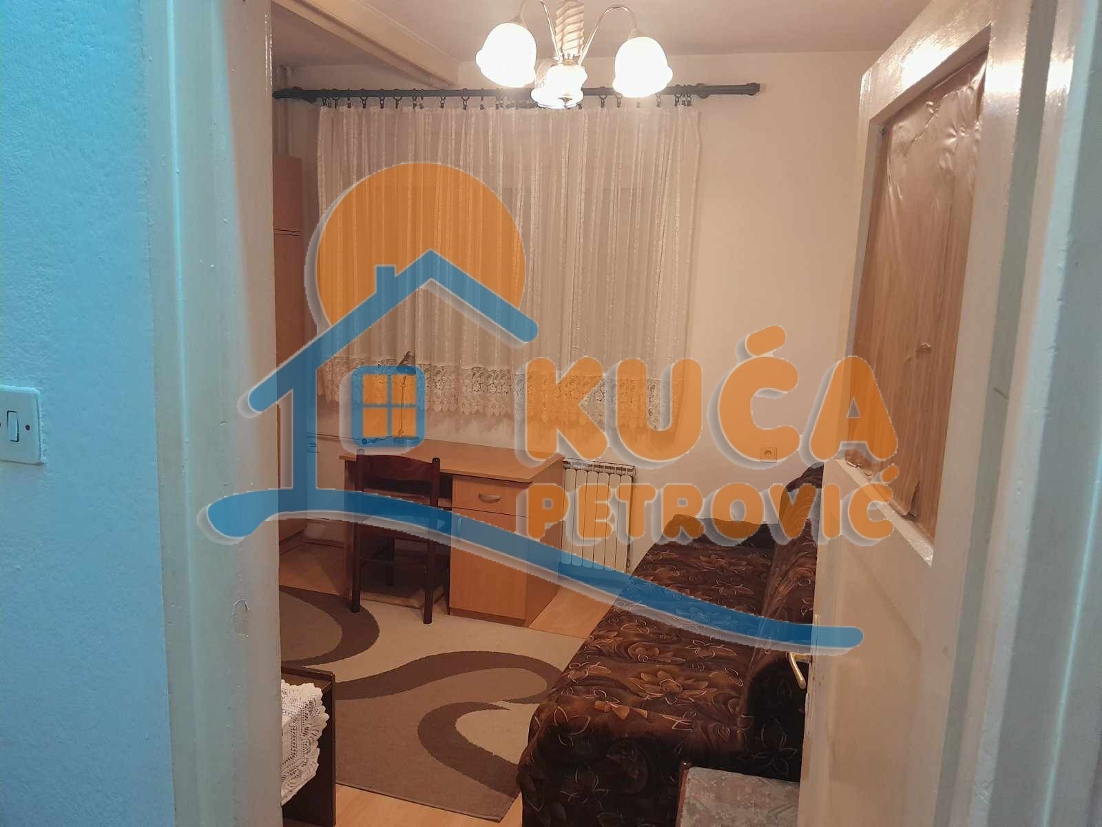 Izdaje se stan u centru grada
