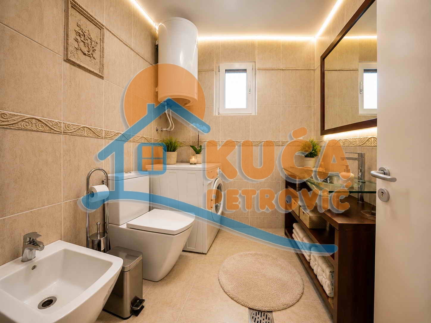 Trosoban stan Pravni fakultet 86m², 2 sprat — slika 10