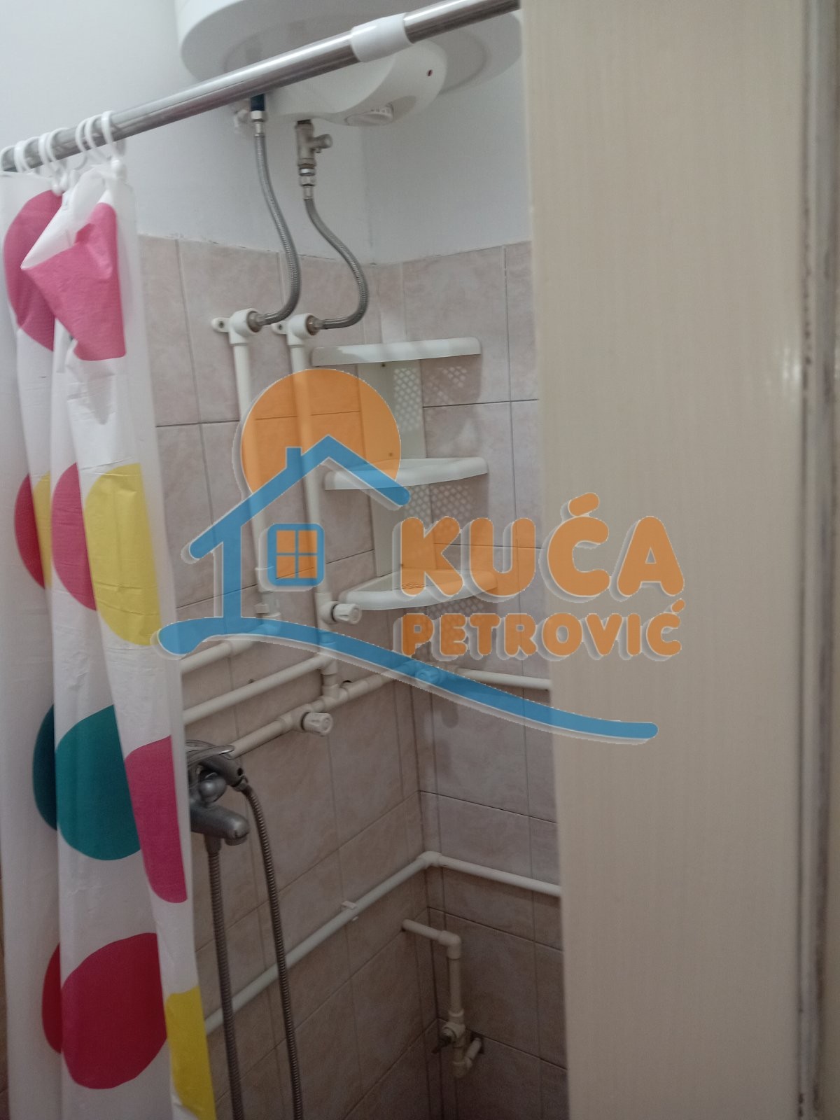 Izdaje se garsonjera kod Tehničkih fakulteta, 25m2!