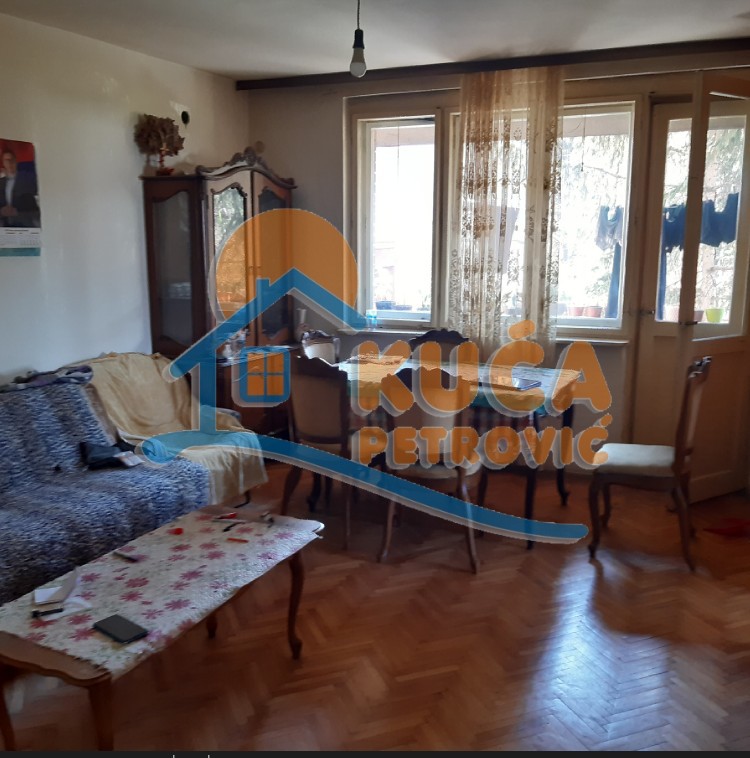 Dvoiposoban stan Bubanj 63m², 3 sprat