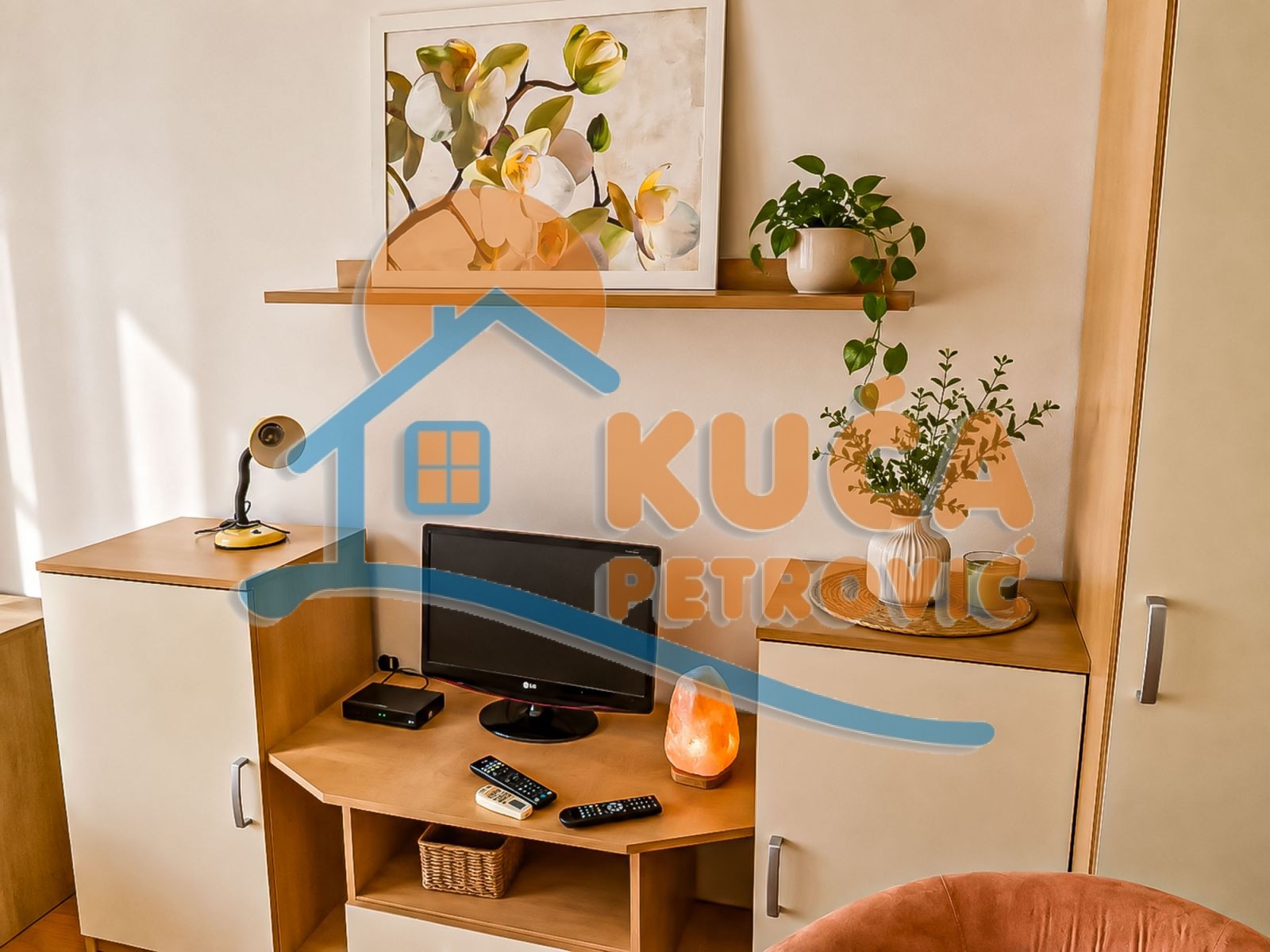Izdaje se odlična garsonjera u Duvaništu, 26m2