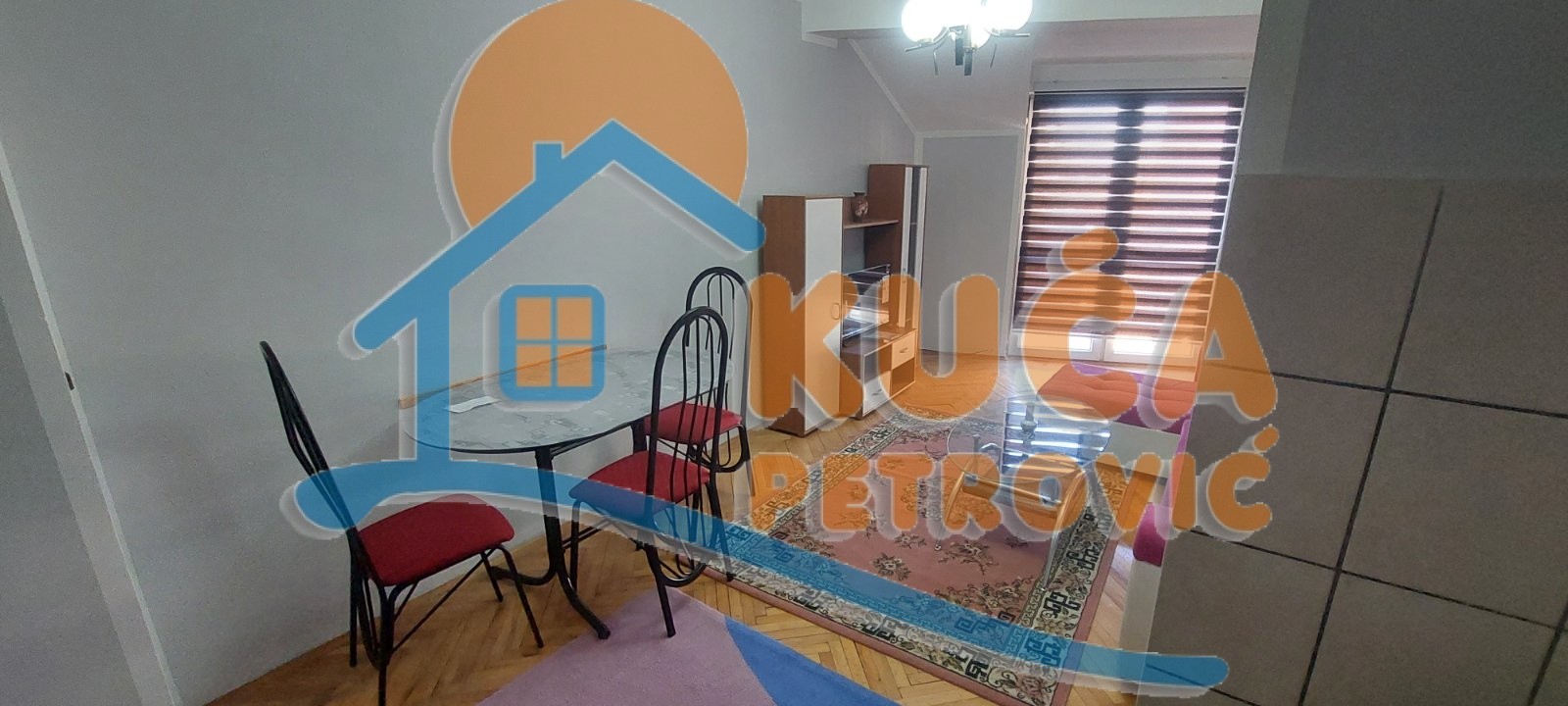 Izdaje se jednoiposoban stan u centru Niša,  49m2!